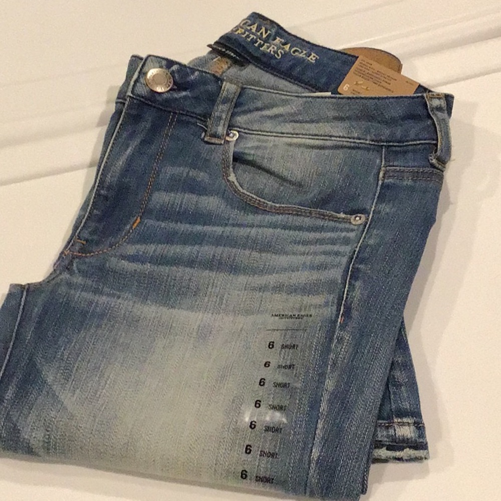 NWT American Eagle AEO Skinny Kick Jeans 6S